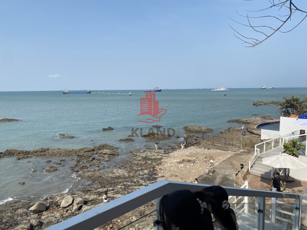 Bán biệt thự quận 12