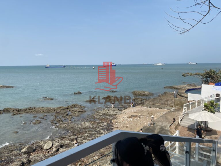 Bán biệt thự quận 12