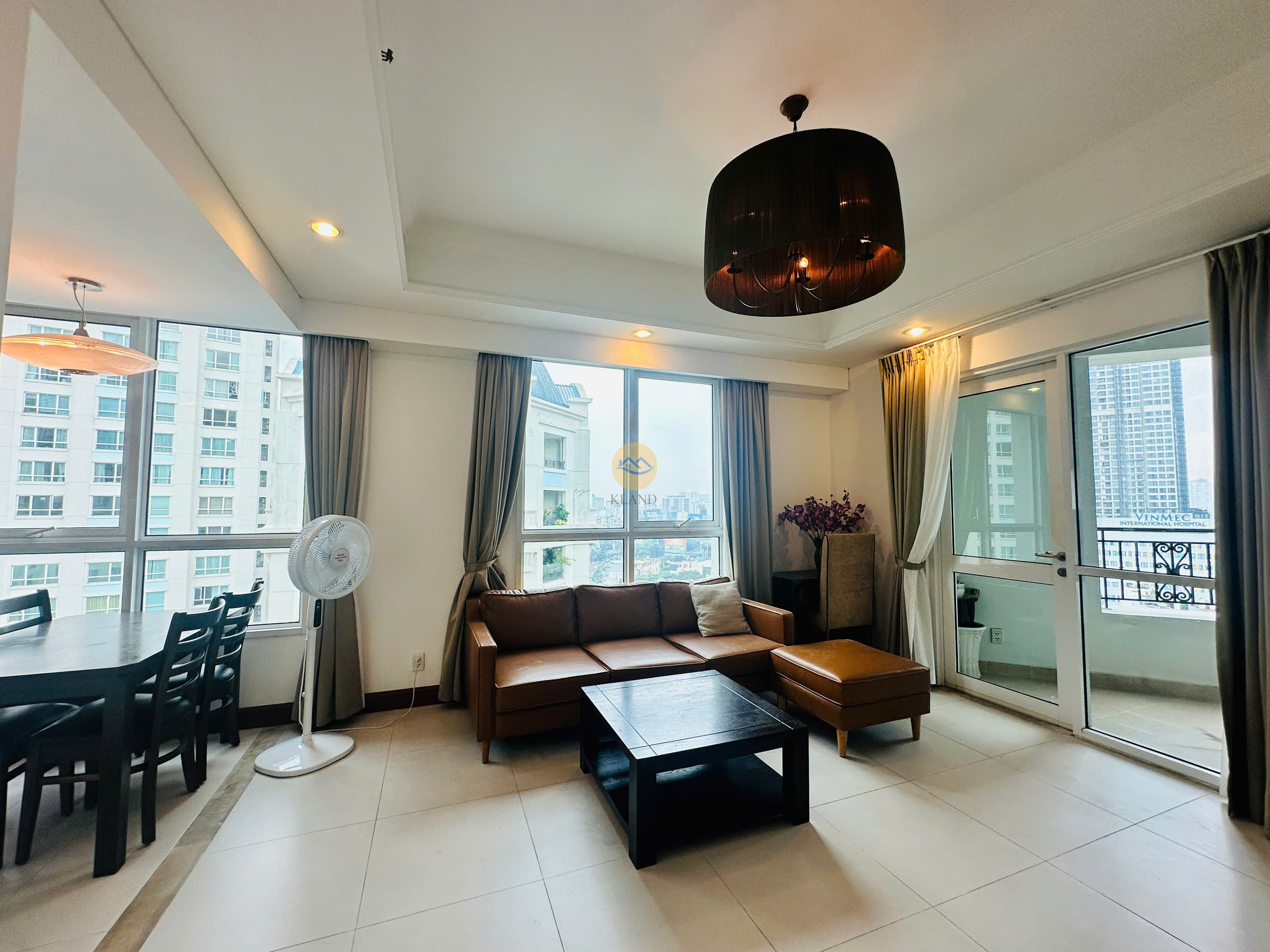 CHO THUÊ CĂN HỘ 2 PHÒNG NGỦ THE MANOR 2 – VIEW TRUNG TÂM ĐẸP, CHỈ VỚI  22TR/THÁNG
