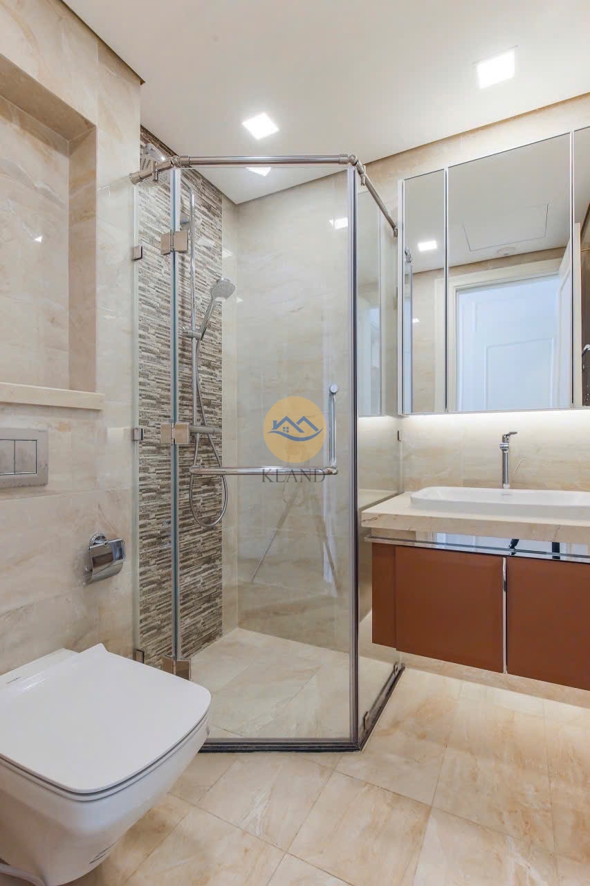 [SIÊU PHẨM QUẬN 1] CHO THUÊ CĂN HỘ VINHOMES GOLDEN RIVER – VIEW CẦU BA SON