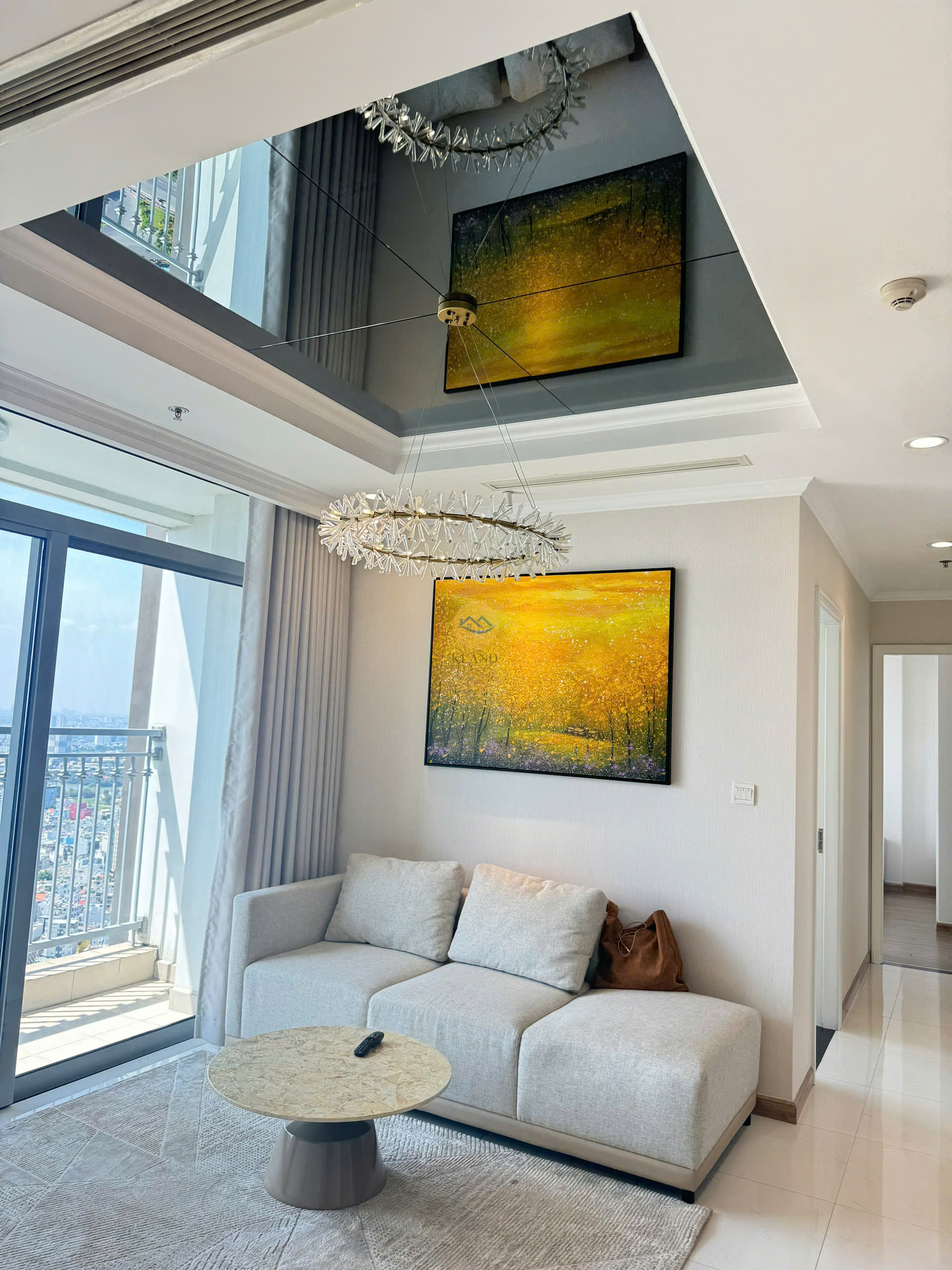 Cho thuê căn hộ Vinhomes Central Park 3 phòng ngủ view sông – Full nội thất cao cấp tại 208 Nguyễn Hữu Cảnh