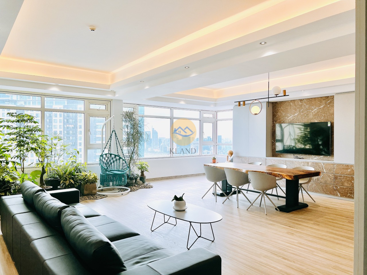 Bán căn hộ 3 phòng ngủ Saigon Pearl – 140m², nội thất mới đẹp, tầng cao thoáng mát, giá chỉ 14.5 tỷ