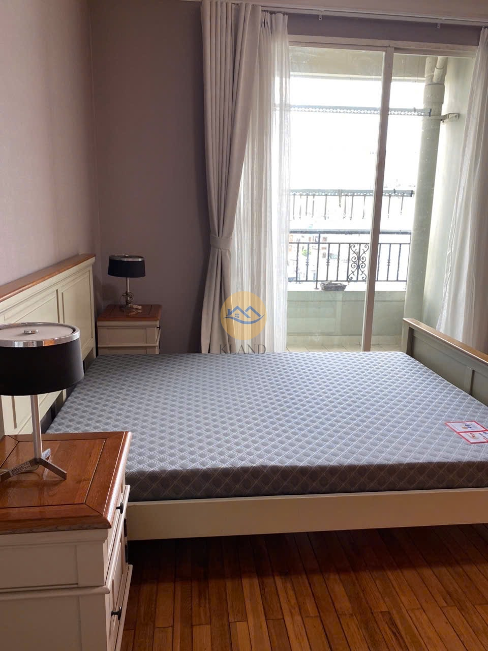 Bán căn hộ 2 phòng ngủ The Manor Nguyễn Hữu Cảnh, giá tốt, vào ở ngay