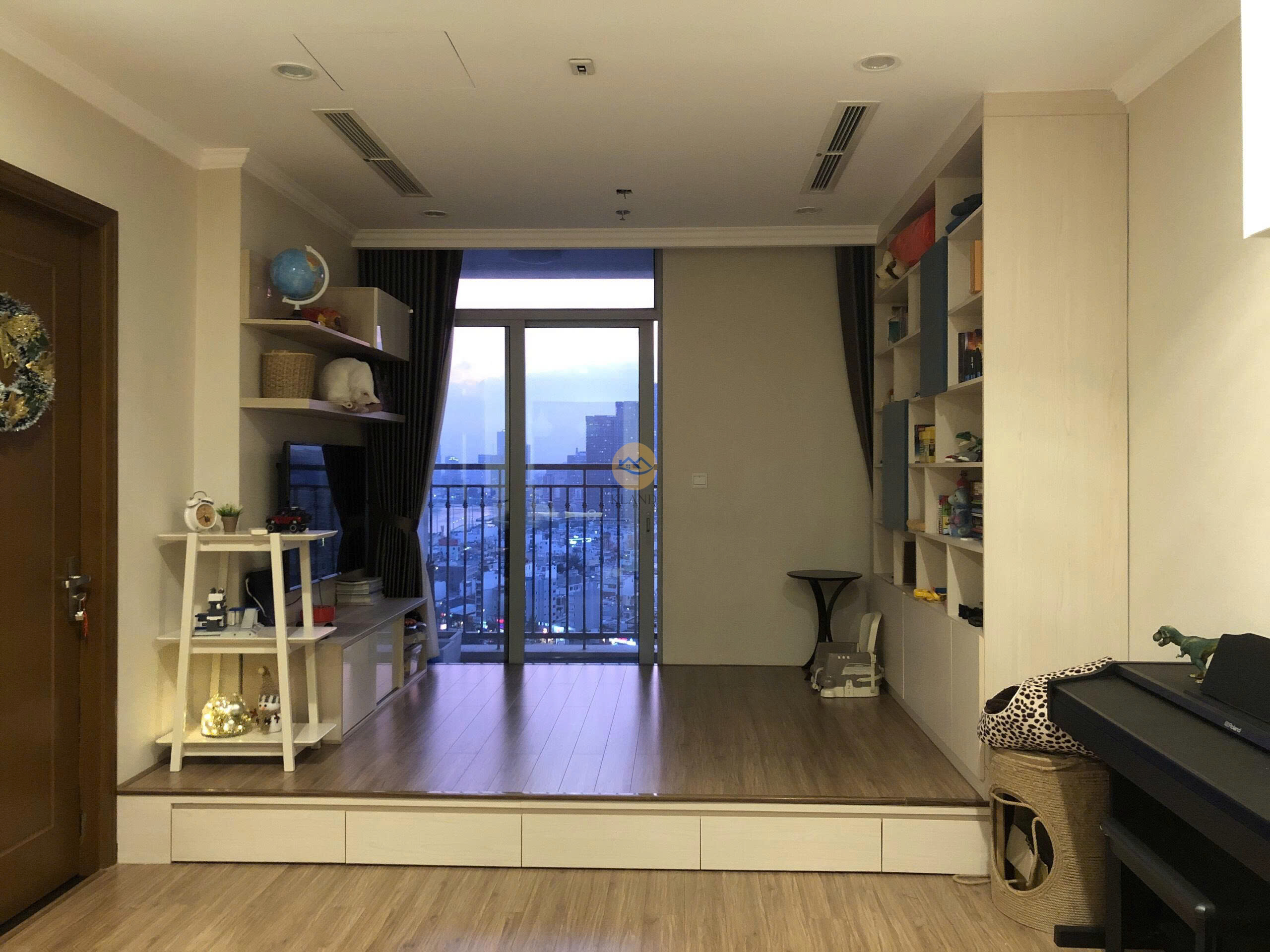 Bán Căn Hộ 1 Phòng Ngủ Vinhomes Central Park Giá 7.8 Tỷ – Full Nội Thất, View Thành Phố