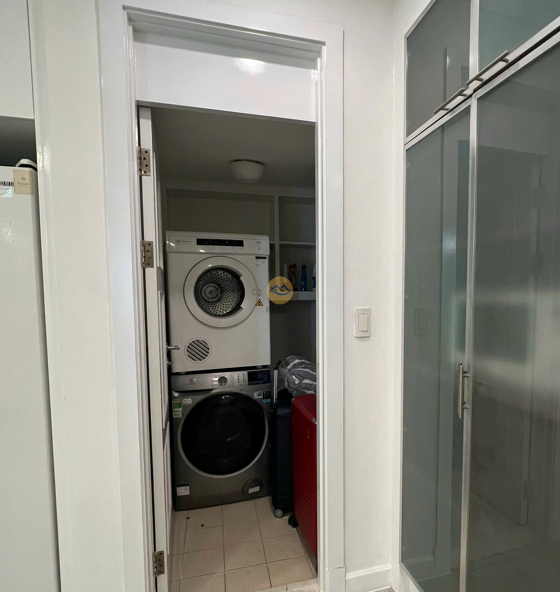Cho thuê căn hộ 3 phòng ngủ The Manor 1 – 157m² – View Cầu Ba Son – Chỉ 34 triệu/tháng
